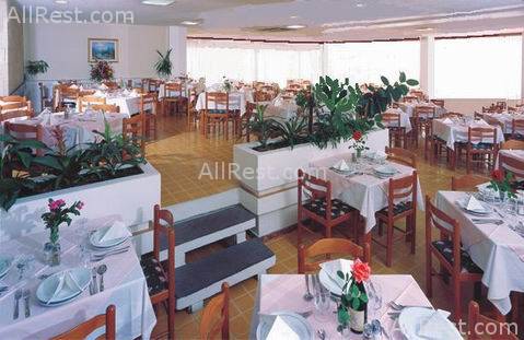 Belvedere Beach Hotel 3